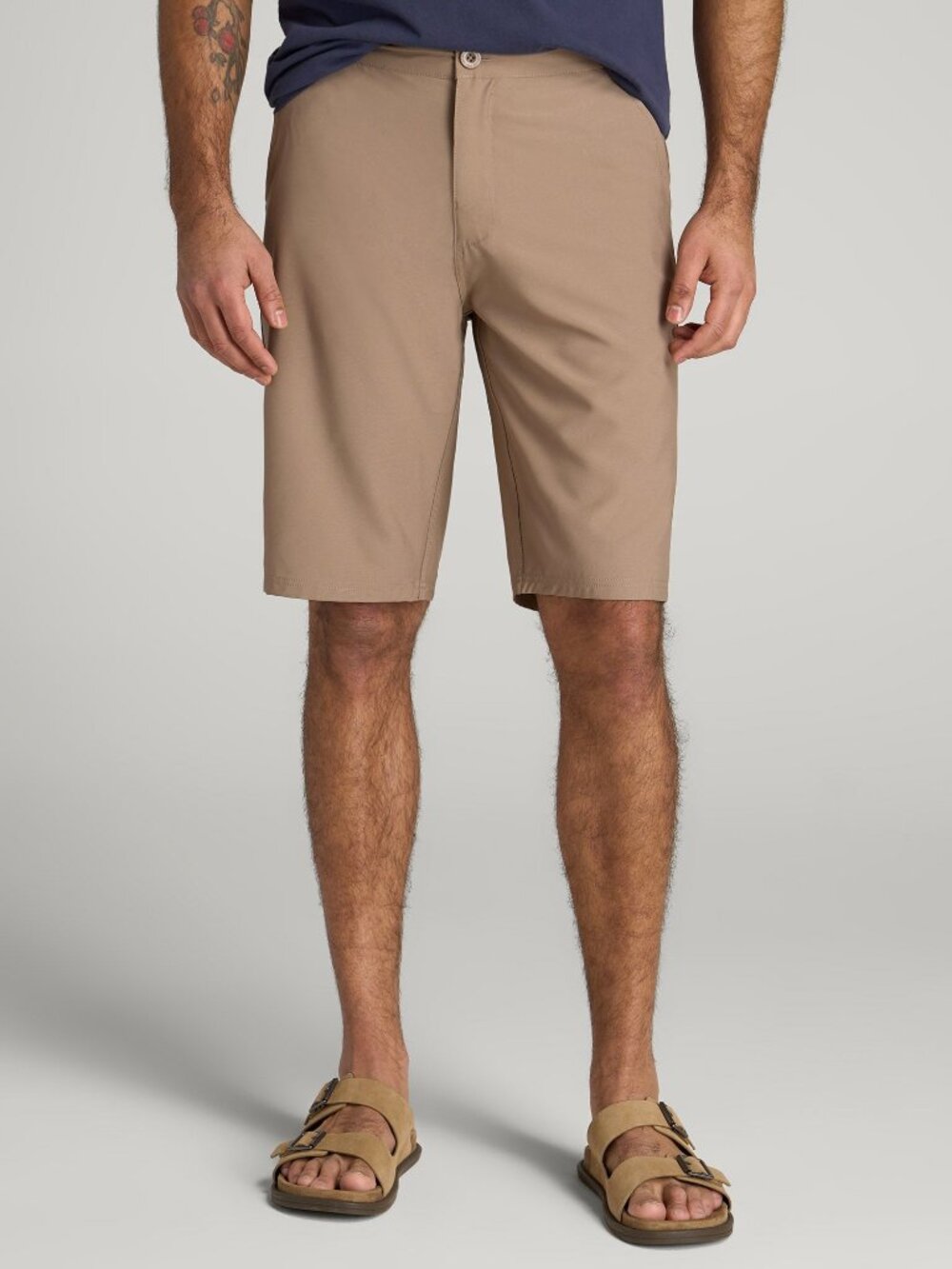 American Tall Hybrid Shorts for Tall Men in Dark Sand Size 3636 / Tall / Dark Sa